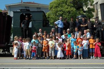 Antico Treno a Vapore - Bambini e Macchinisti
